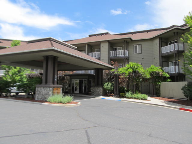 Loading Resort Image...